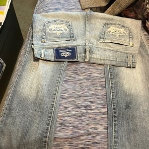 Nice Victoria beckham jeans not sure what size 7 or 8